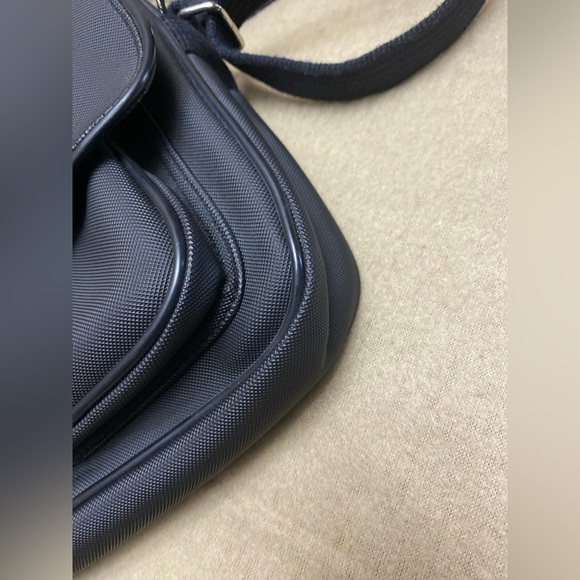 Vintage Lacoste messenger Bag - Picture 3 of 11